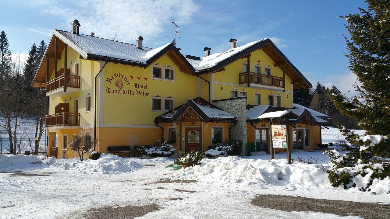 Tana Della Volpe Aparthotel Lavarone Esterno foto